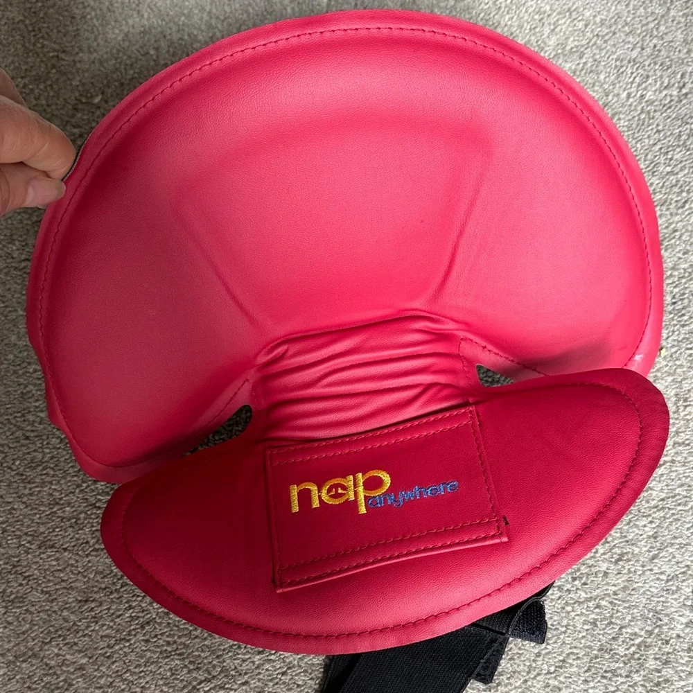 Nap Anywhere Travel Headrest in Crimson & Black 12 X 12 X 1.5” Vacation Hoilday
